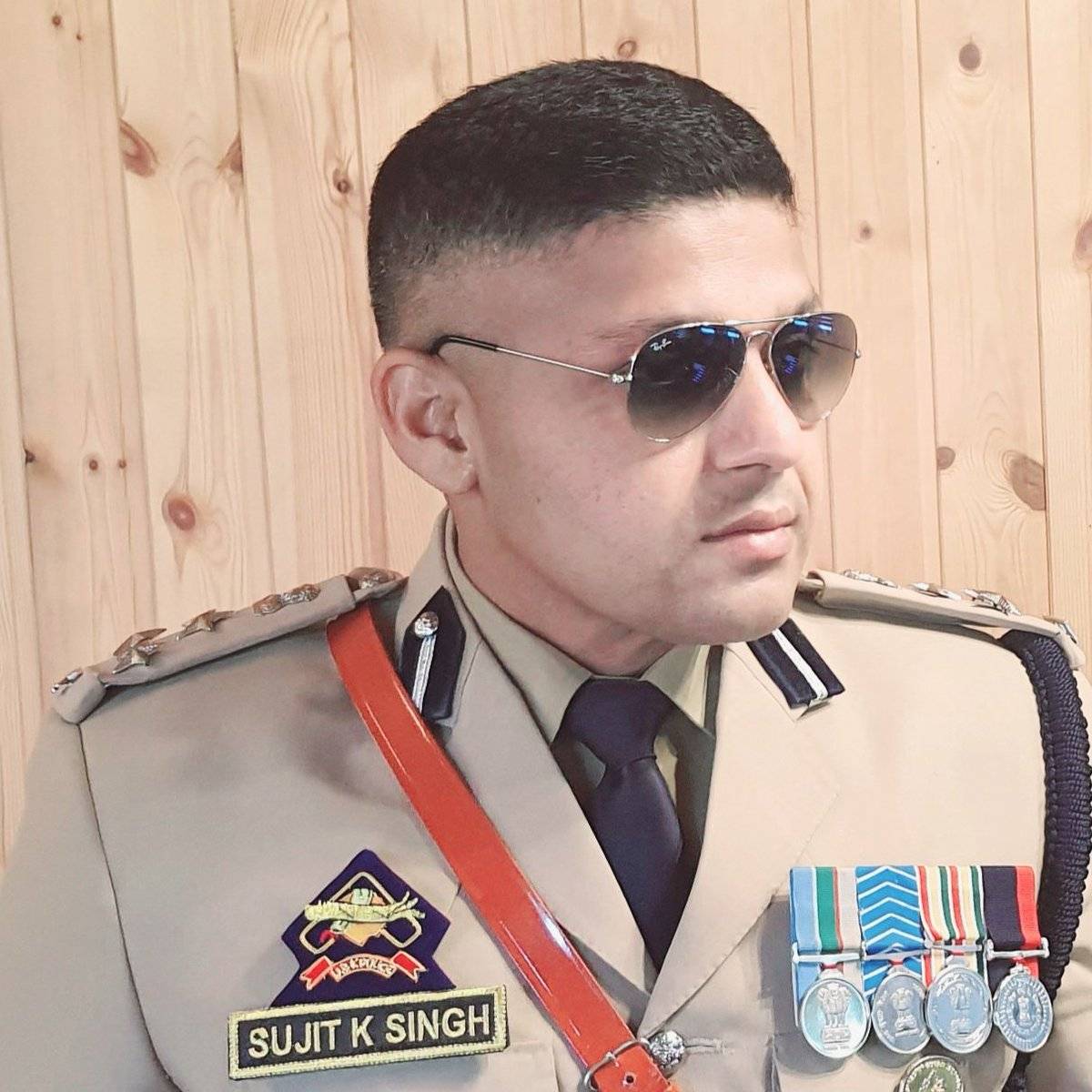 DIG Sujit Kumar, SSP Rakesh Balwal awarded DG CRPF’s commendation disc ...